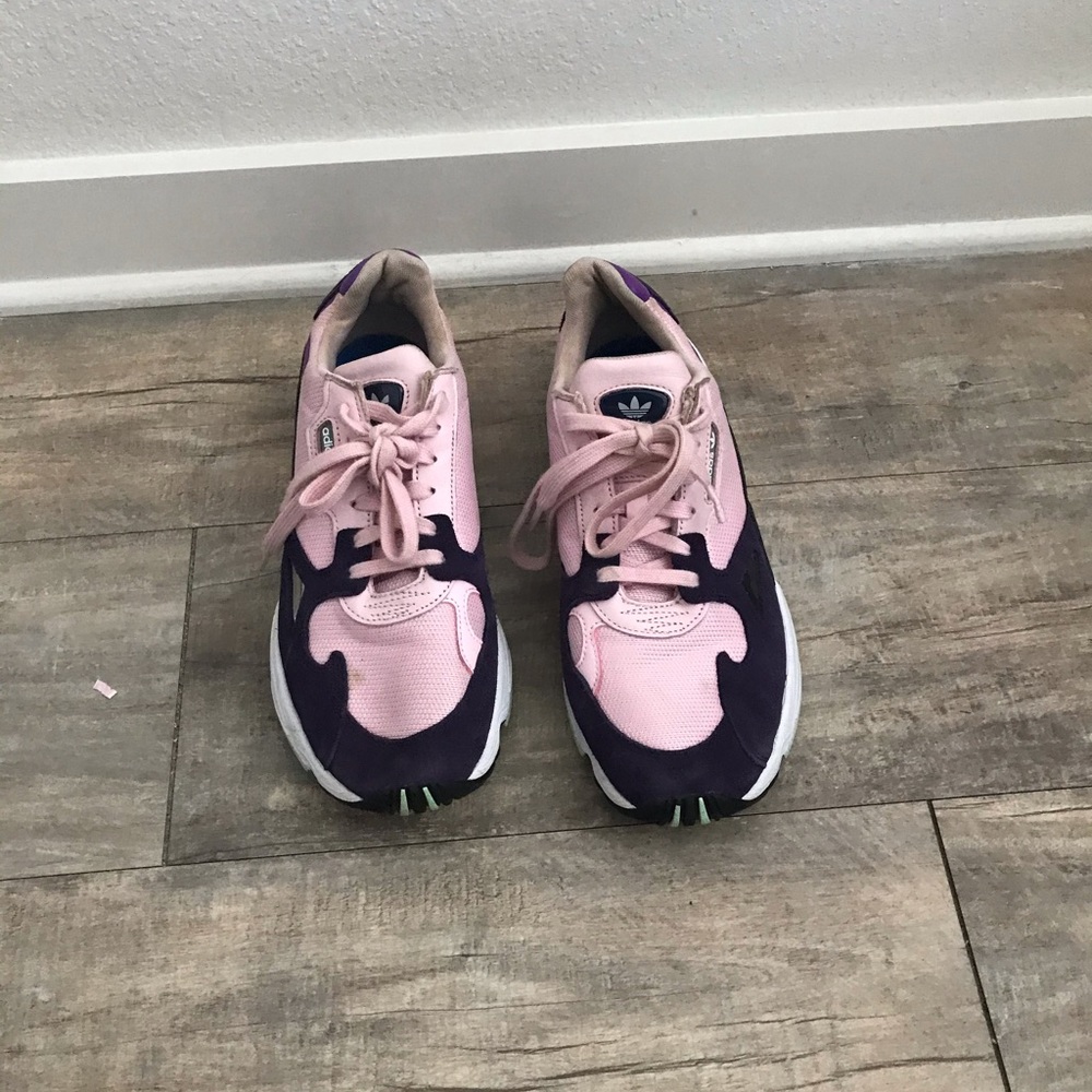 Adidas women’s Falcon originals